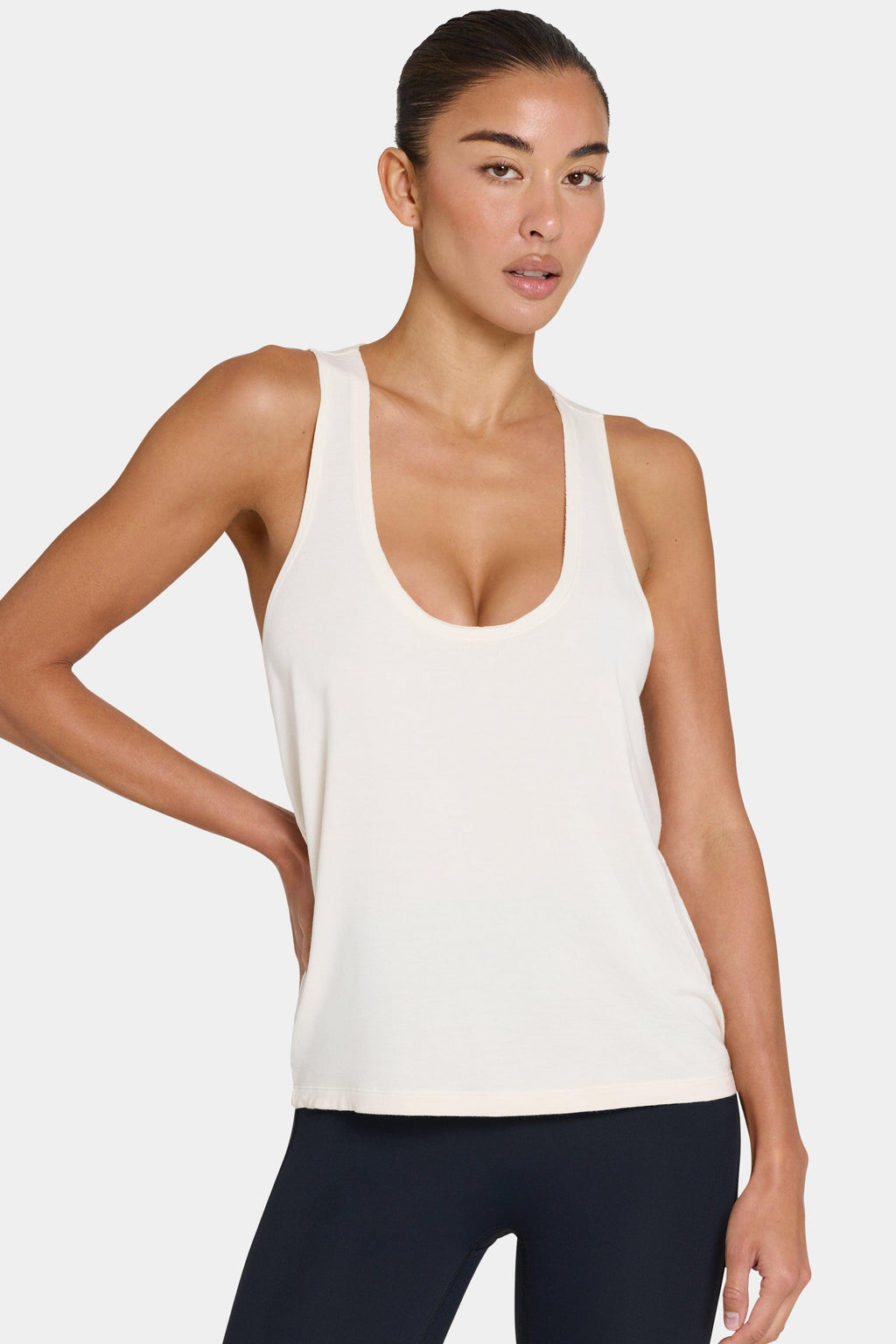 เสื้อกล้ามเนื้อ Buttercloud™ สโลว์ชี สีมะพร้าว