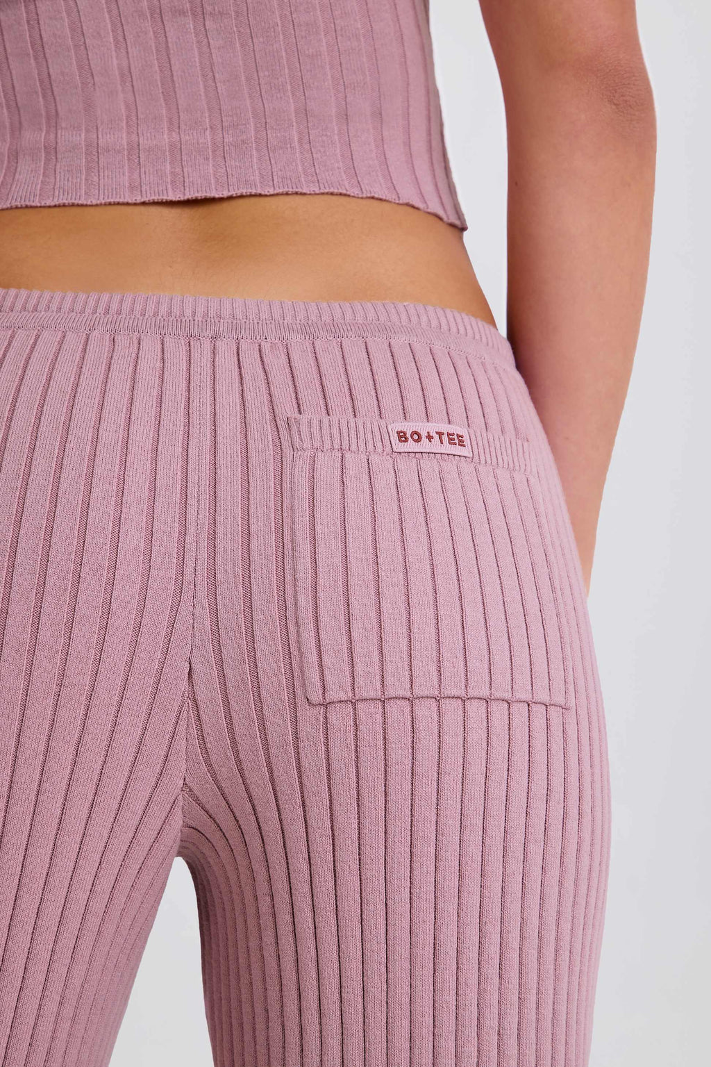 Ribbed Knit Wide-leg Joggers In Mauve