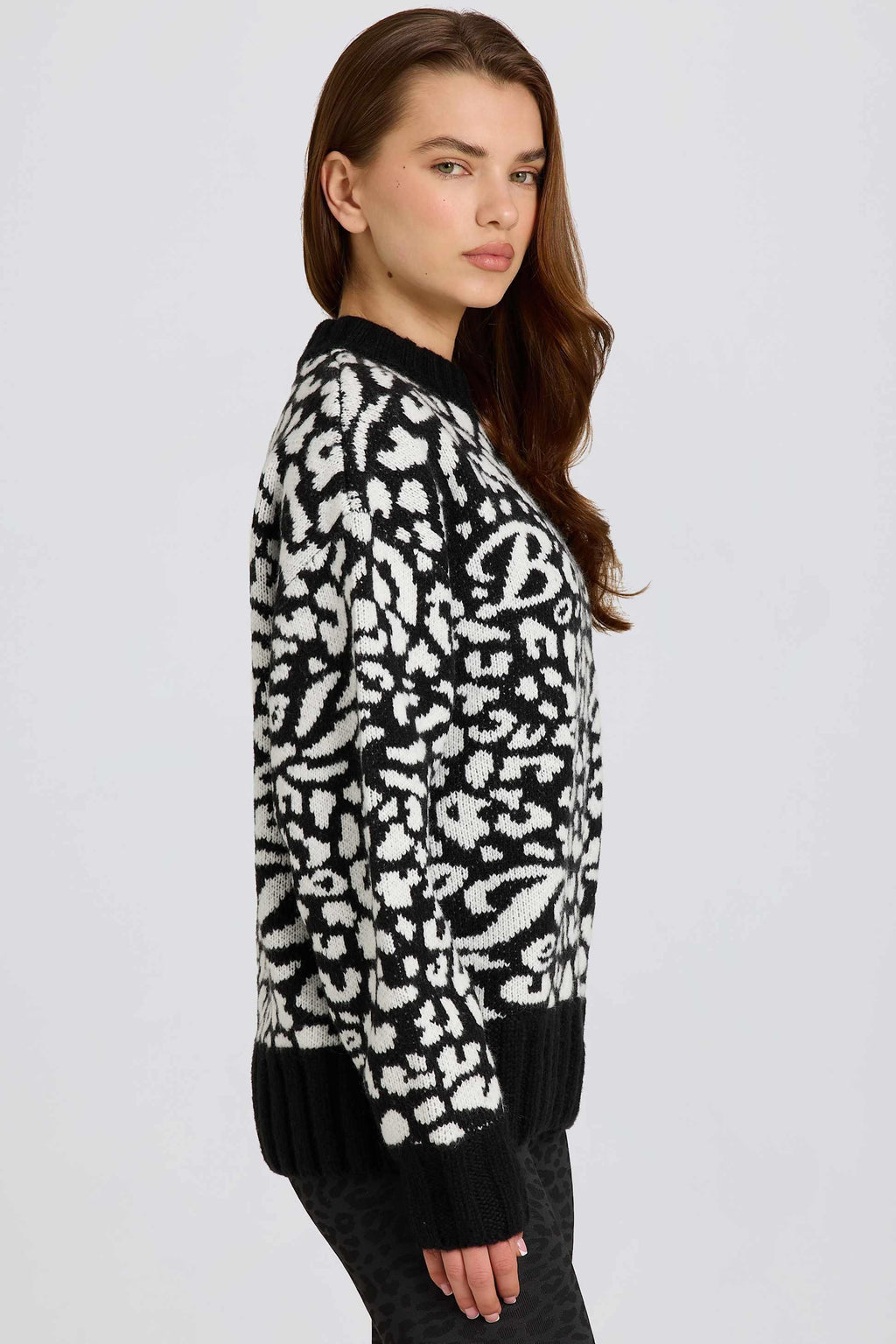 Jacquard-knit Oversized Jumper In Black