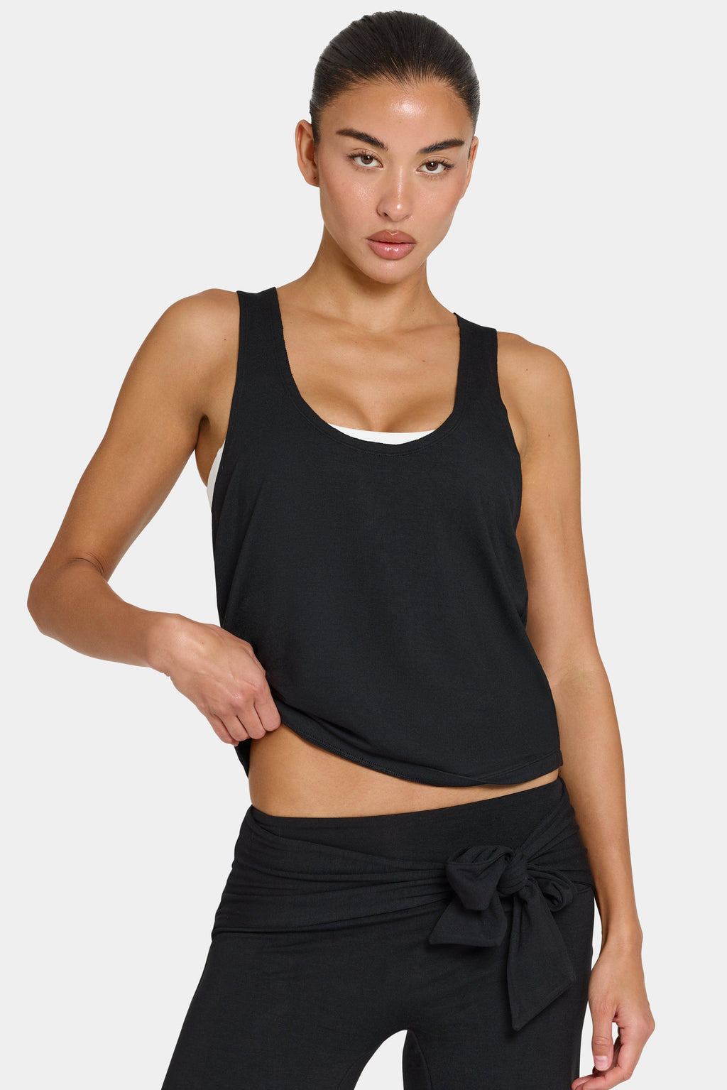 เสื้อกล้ามสีดำ Buttercloud™ สโลว์ชี