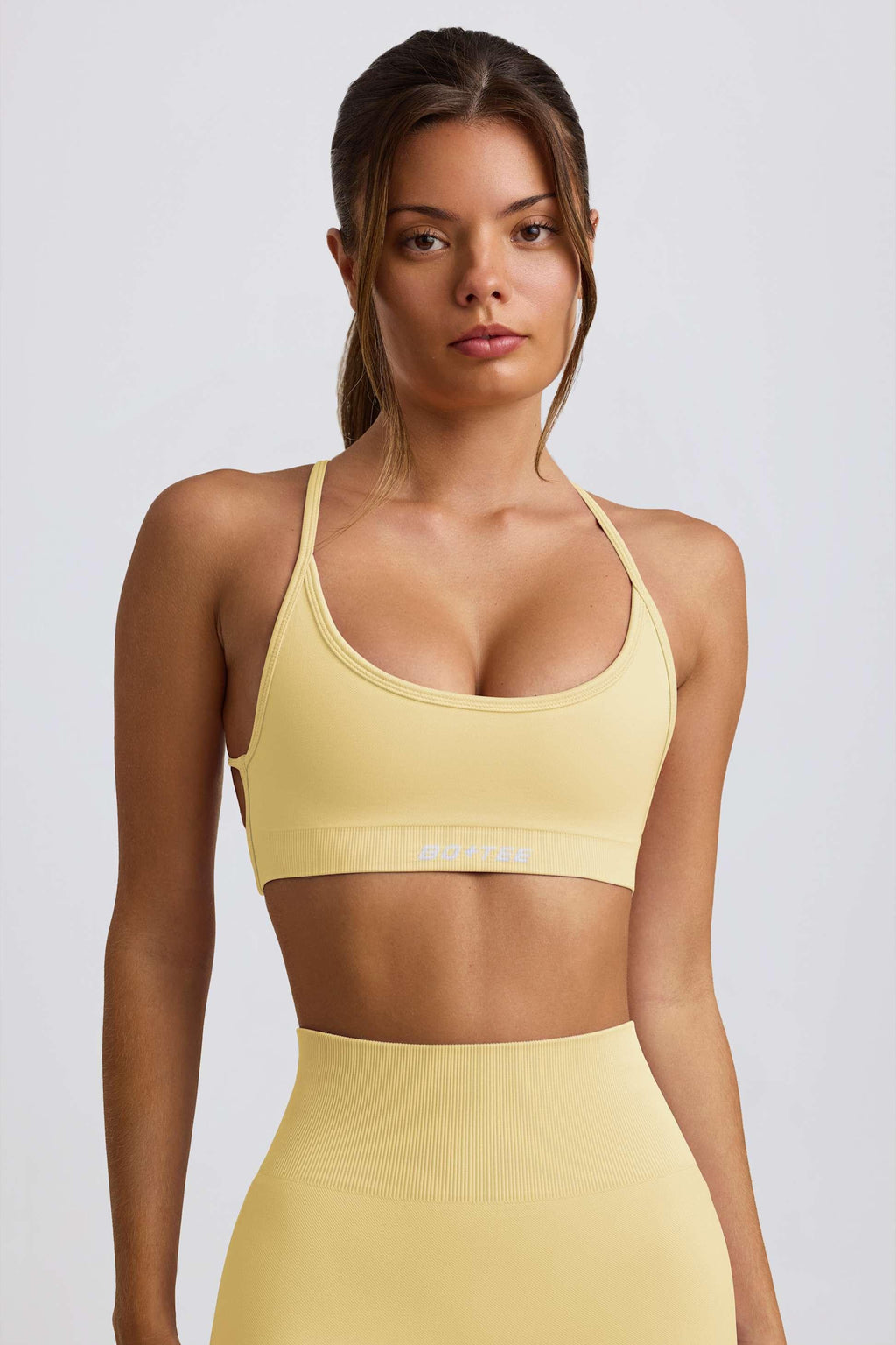 Super Sculpt Seamless Backless Sports Bra In Butter