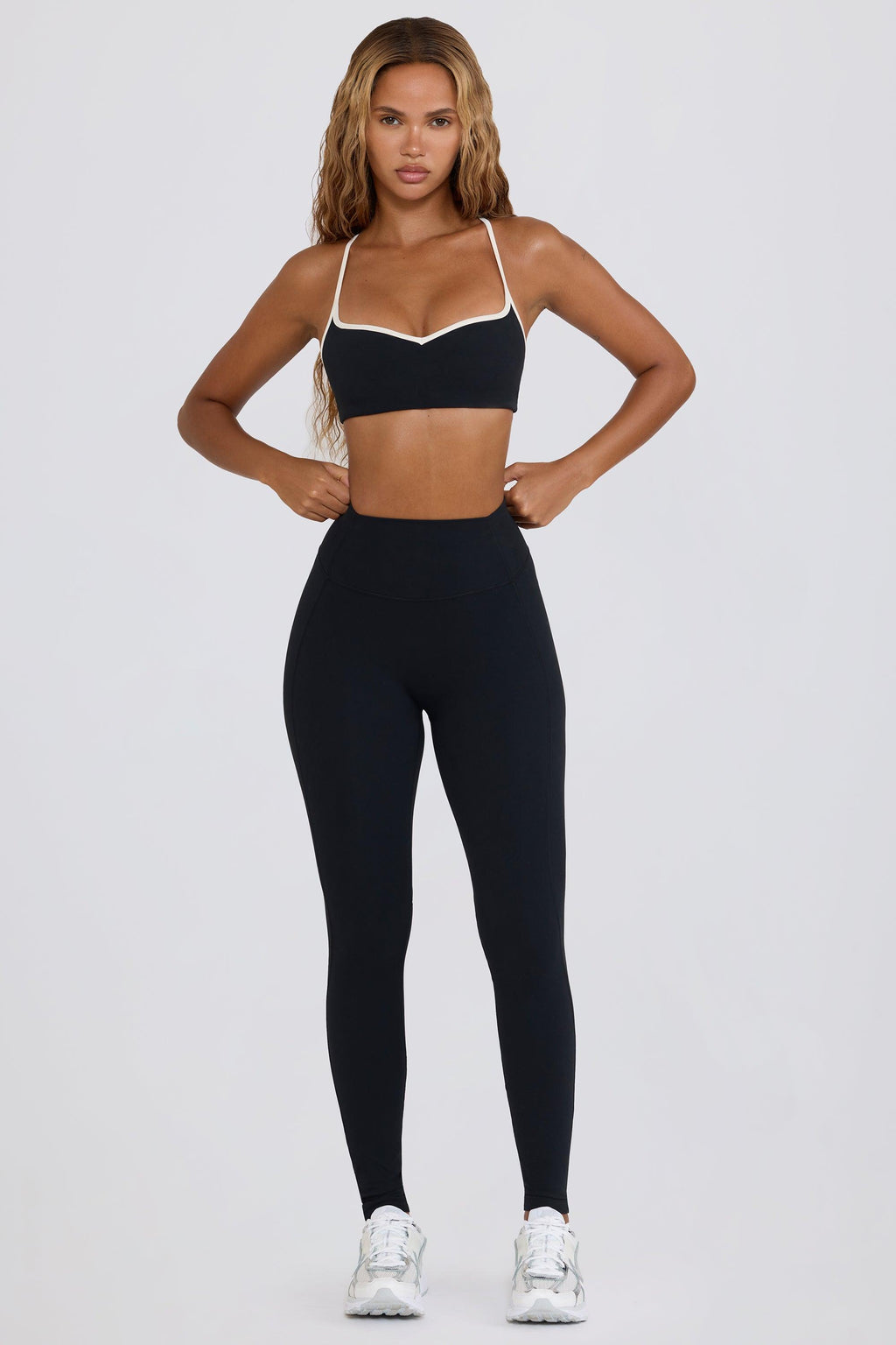 Soft Active Mid-rise Leggings In Black