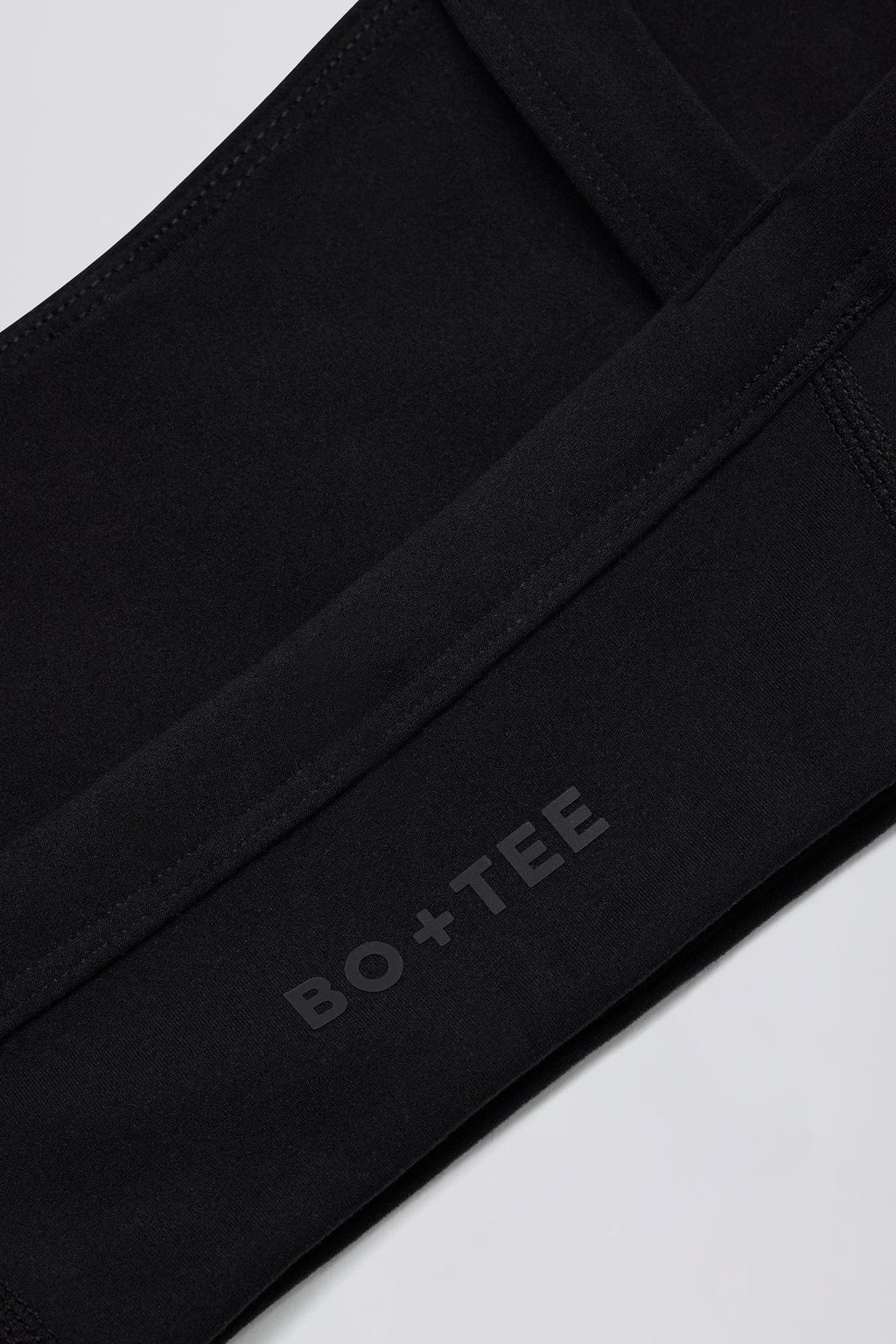 Soft Active Seam-detail Sports Bra In Black