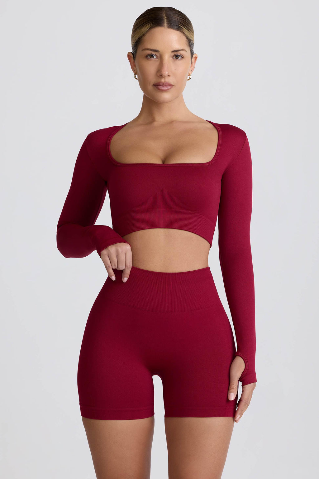 เสื้อครอปท็อปแขนยาวไร้รอยต่อ Super Sculpt สีเบอร์กันดี