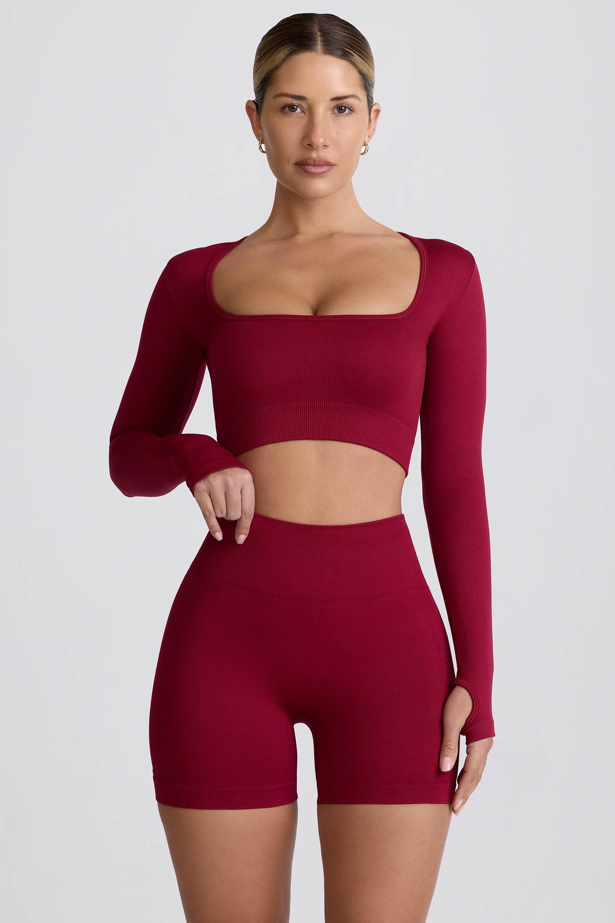 เสื้อครอปท็อปแขนยาวไร้รอยต่อ Super Sculpt สีเบอร์กันดี