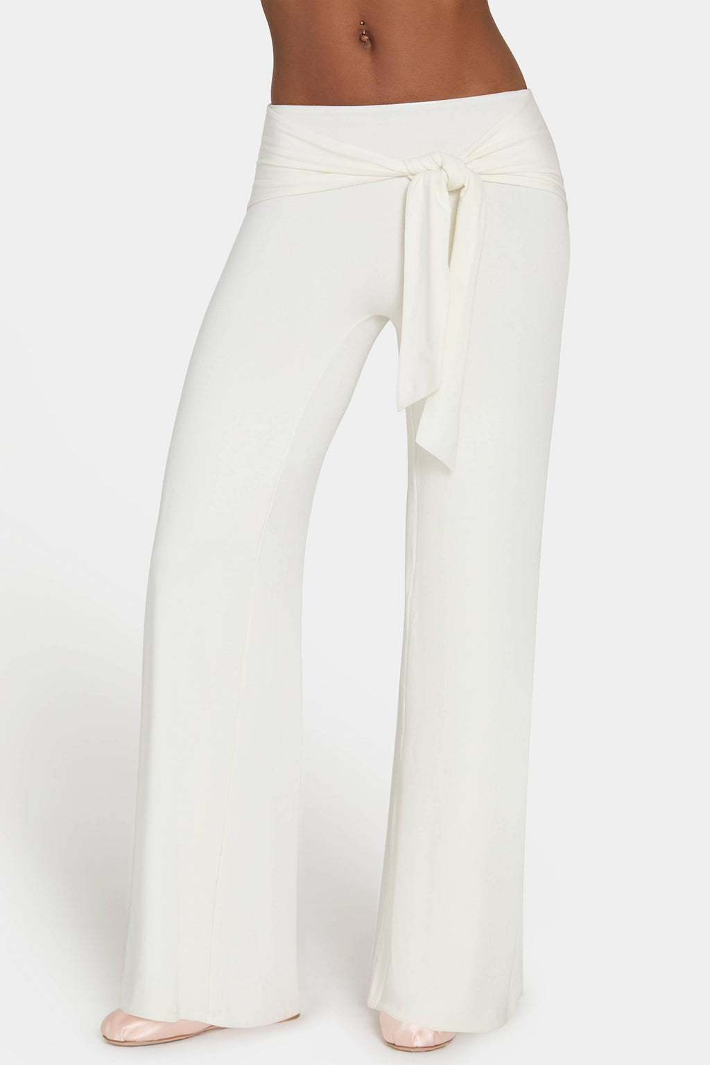 Buttercloud™ กางเกงขากว้างมัดเอวสีมะพร้าว