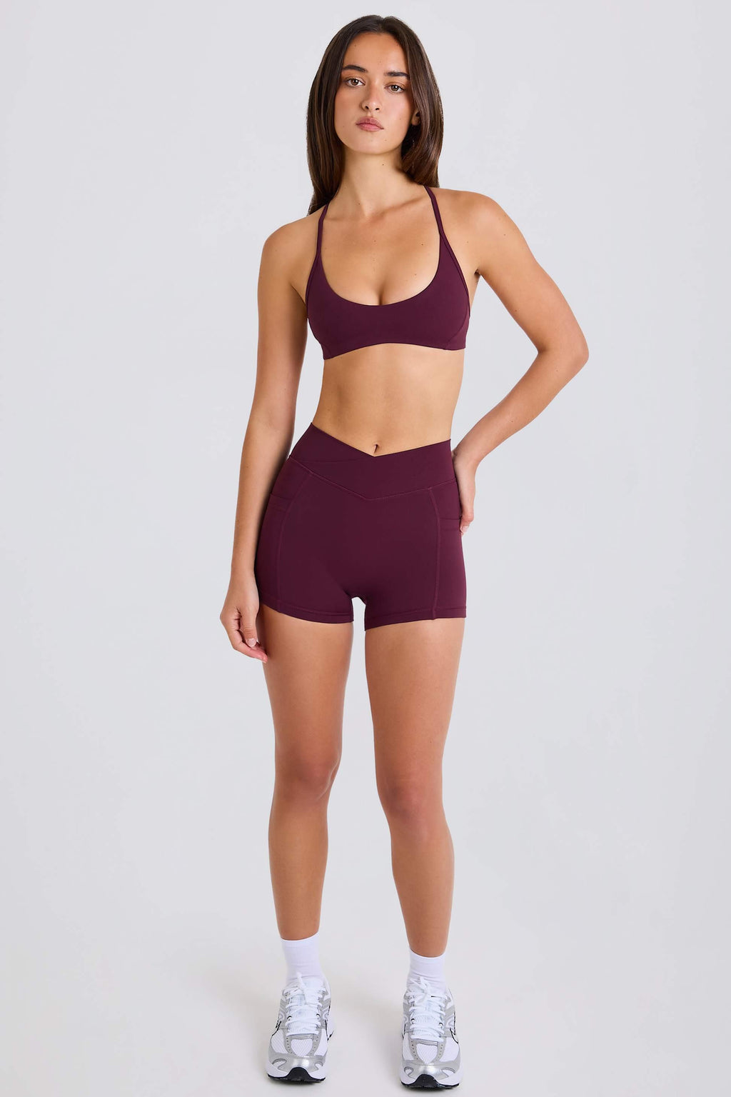 Soft Active V-waist Pocket Mini Shorts In Burgundy